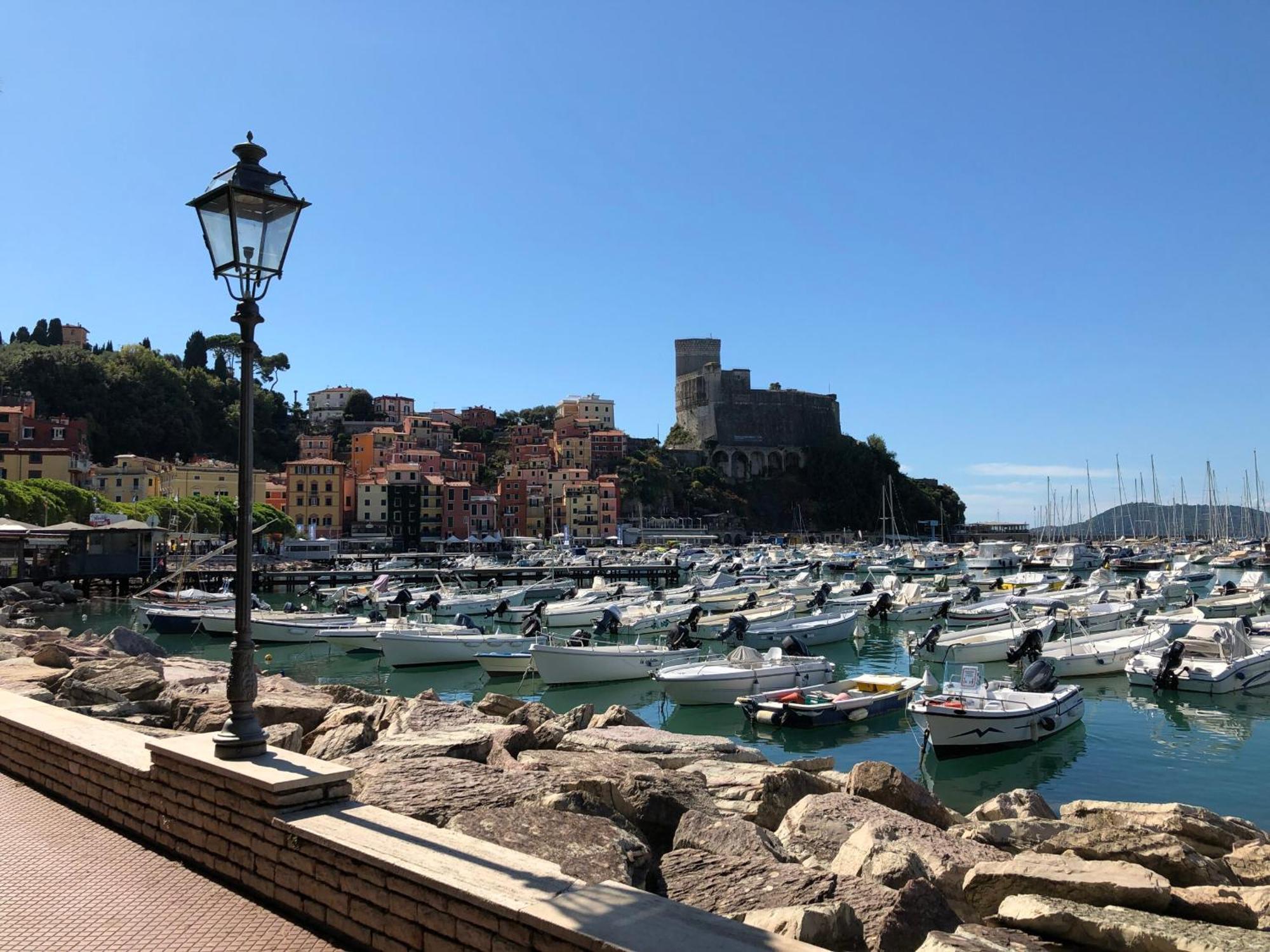 شقة Casa Costa - Lerici - Free Parking المظهر الخارجي الصورة
